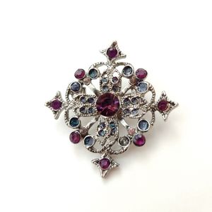 ❤️Vintage Brooch (🆓 with $10+ purchase)